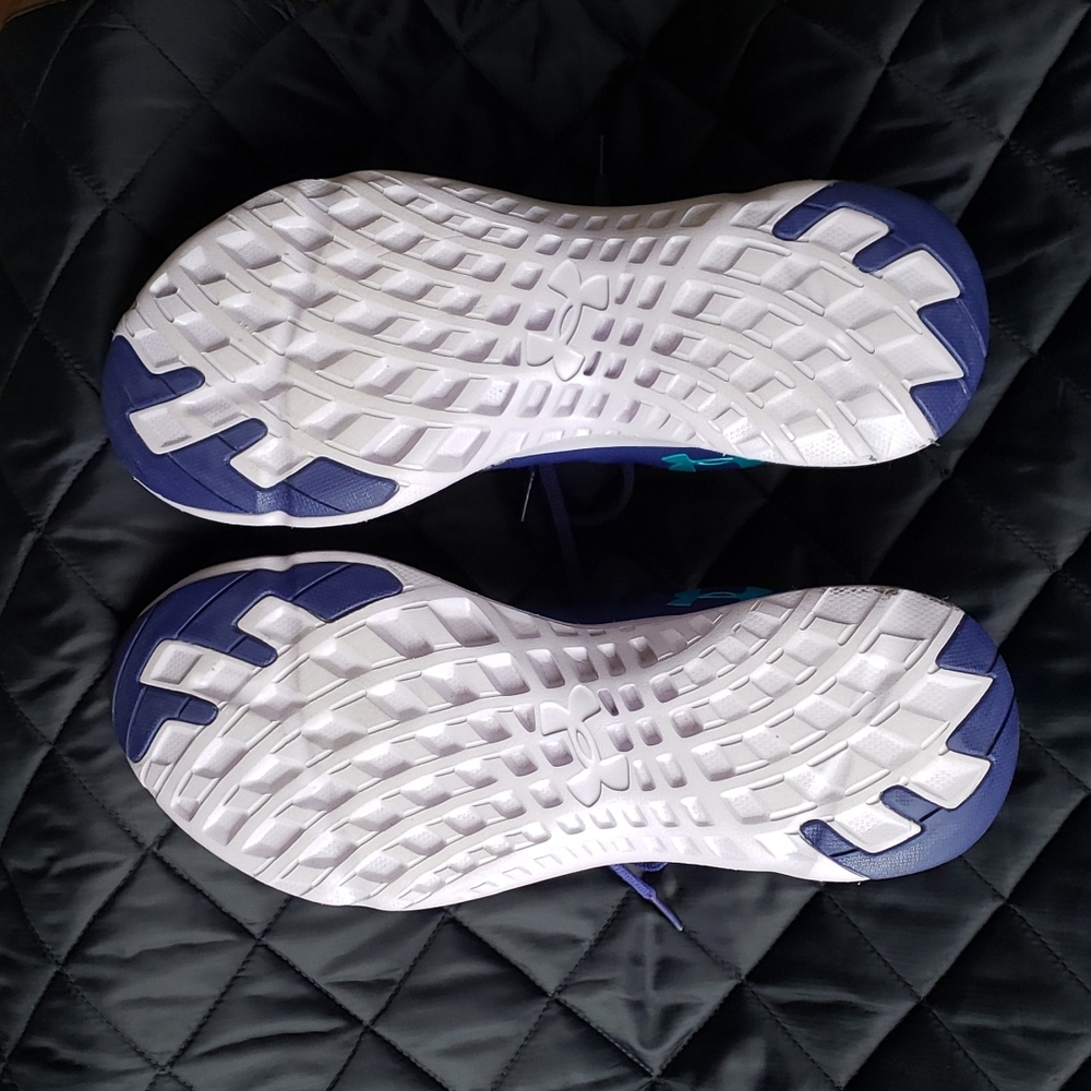 NWOT Under Armour Flow RN Womens Shoes - Picture 4 of 6